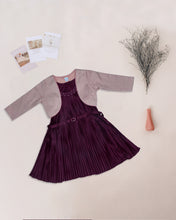 Load image into Gallery viewer, One-Piece middi with Shrug Maroon
