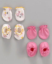 Load image into Gallery viewer, Printed Mittens &amp; Booties Pack of 2 White Pink
