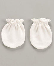 Load image into Gallery viewer, Printed Mittens &amp; Booties Pack of 2 White Cream
