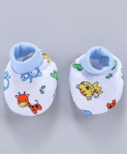 Load image into Gallery viewer, Infant Clothing Gift Set Pack of 7
