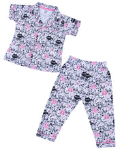 Load image into Gallery viewer, Black &amp; Pink Cat Print Front Open Night Suit

