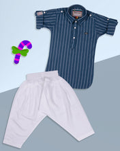 Load image into Gallery viewer, Boys Striped Solid Pathani Suit
