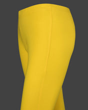 Load image into Gallery viewer, Tiny Girl 3/4 Leggings Yellow
